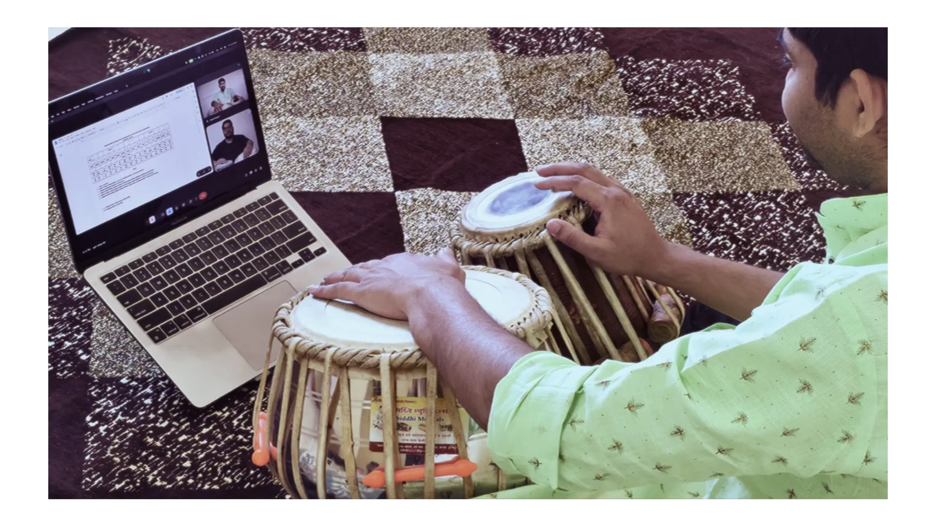 <span class='font-mono'>1-1</span> Live Tabla Classes